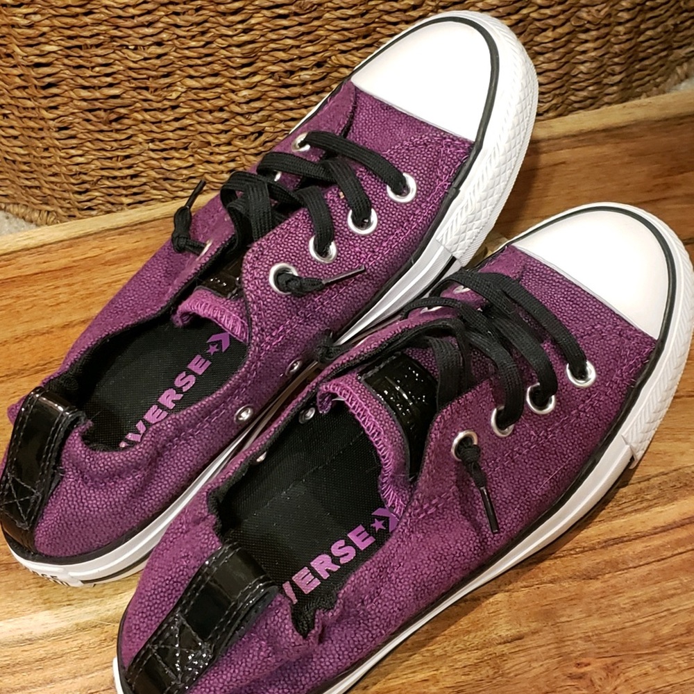 Purple converse All Star (slip on stretchy heel)